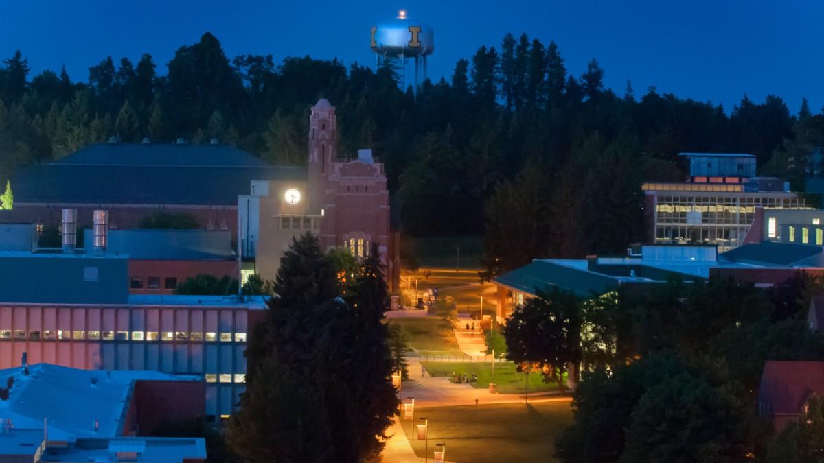 U of I Moscow campus at night. 